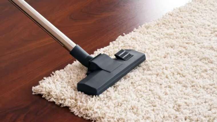 The invisible risks of soiled carpets: combating dust and poisonous contamination