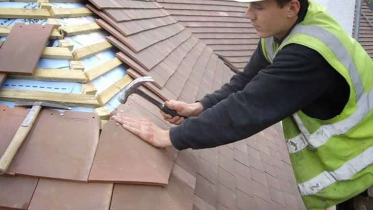 10 warning indicators It's time for a roof restore