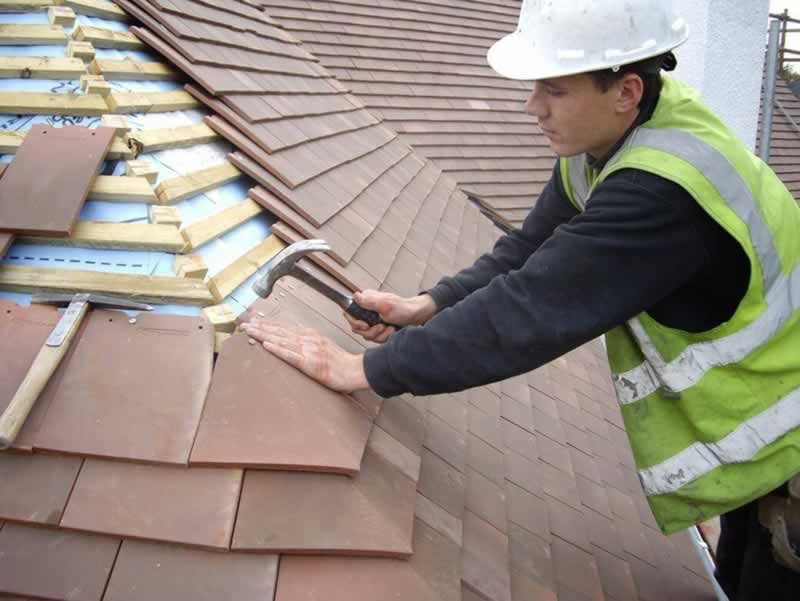 10 warning indicators It's time for a roof restore