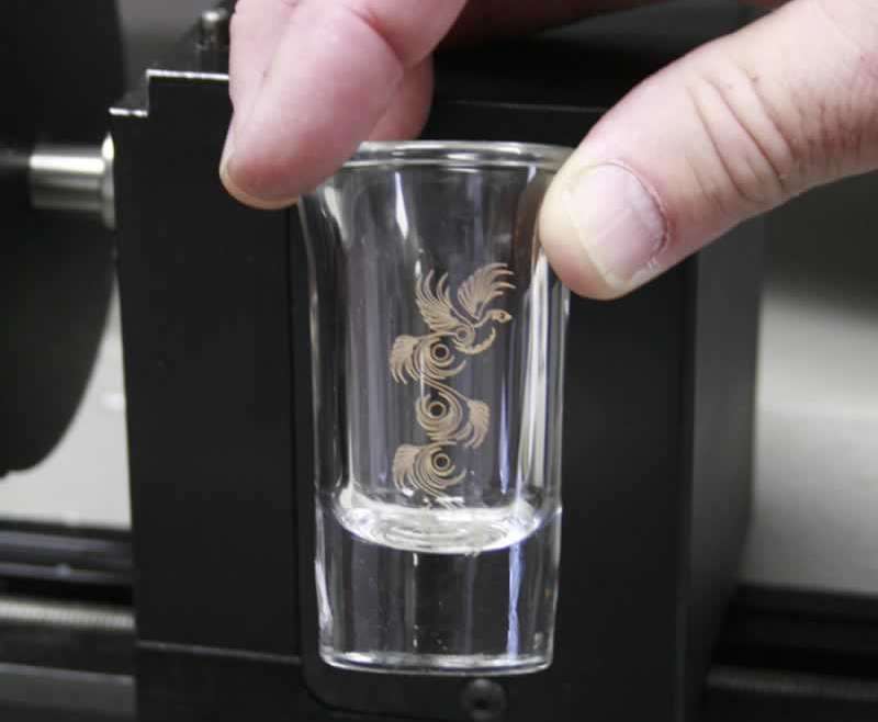 5 incredible issues you are able to do with a glass engraving machine