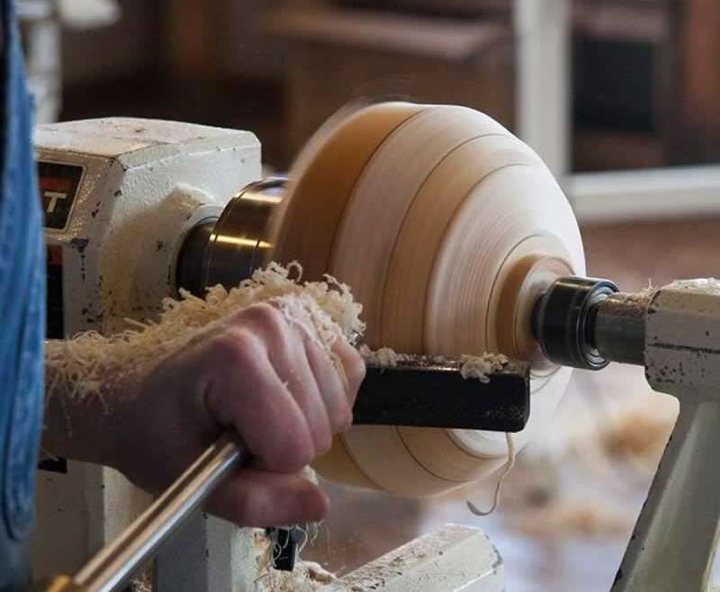 Tips on how to flip a bowl on an outdated wooden lathe?