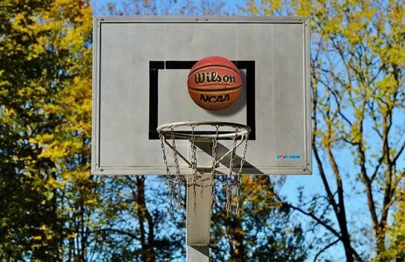 The way to restore a basketball backboard your self