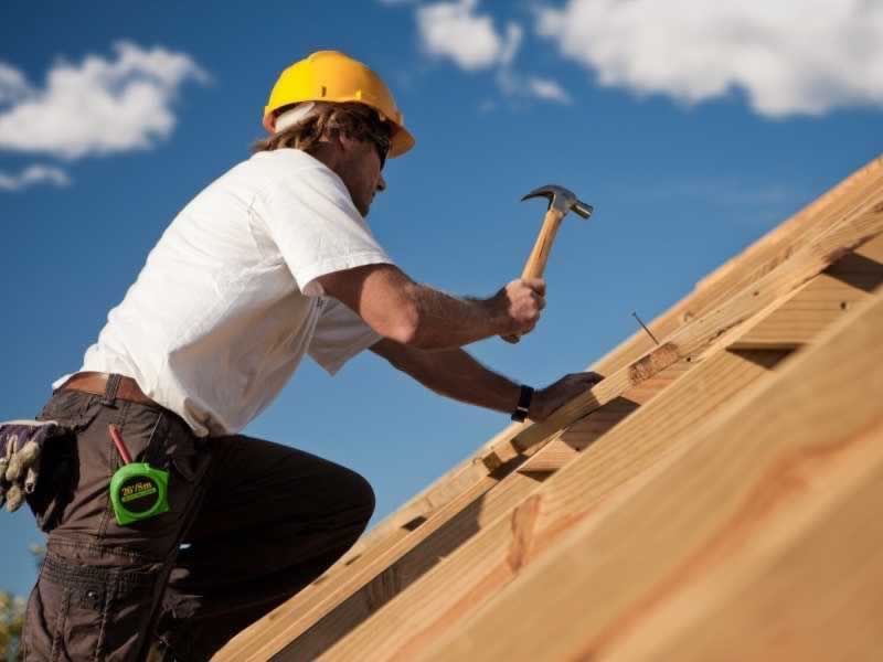 Why it’s best to rent the perfect licensed Pensacola roofer