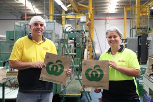 Woolworths launches new Australian-made paper bag