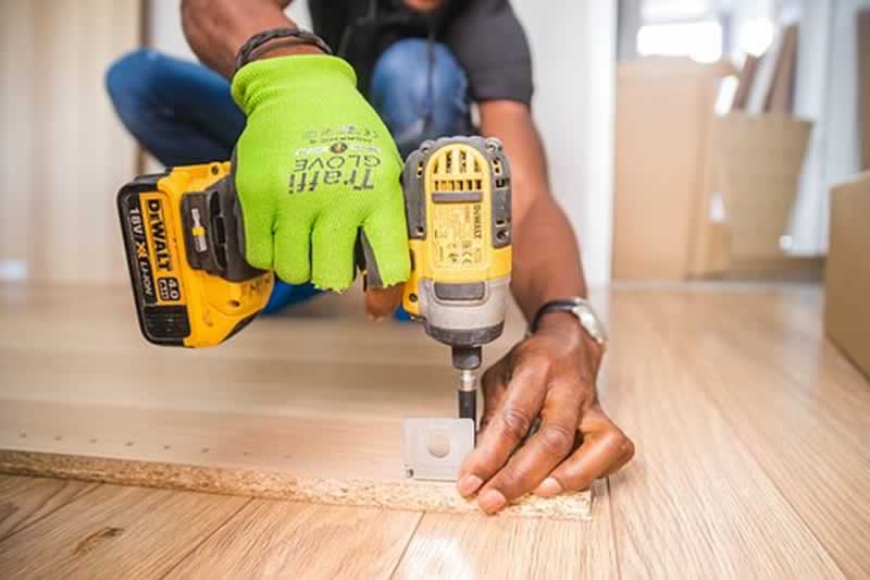 Why it is smart to rent a handyman in your furnishings issues