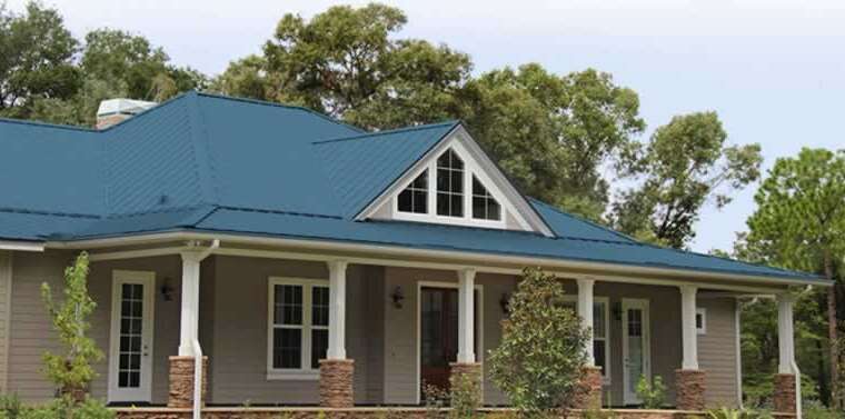 Why are owners turning to metallic roofing for his or her houses?